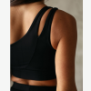 PILAR Αθλητικό κροπ μπλουζάκι μπουστάκι με έναν ώμο και διπλή τιράντα