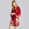 HARPER Σατέν υφής ρόμπα με τρουακάρ μανίκια, ζώνη & γιαπωνέζικες πολύχρωμες λεπτομέρειες