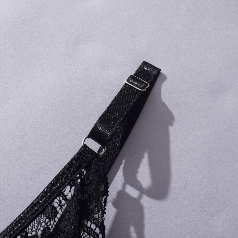 POPPY Βελούδινο σετ εσωρούχων με λεπτομέρειες δαντέλας, σατέν υφής με μπανέλα, μπραζίλ string & ζαρτιέρες