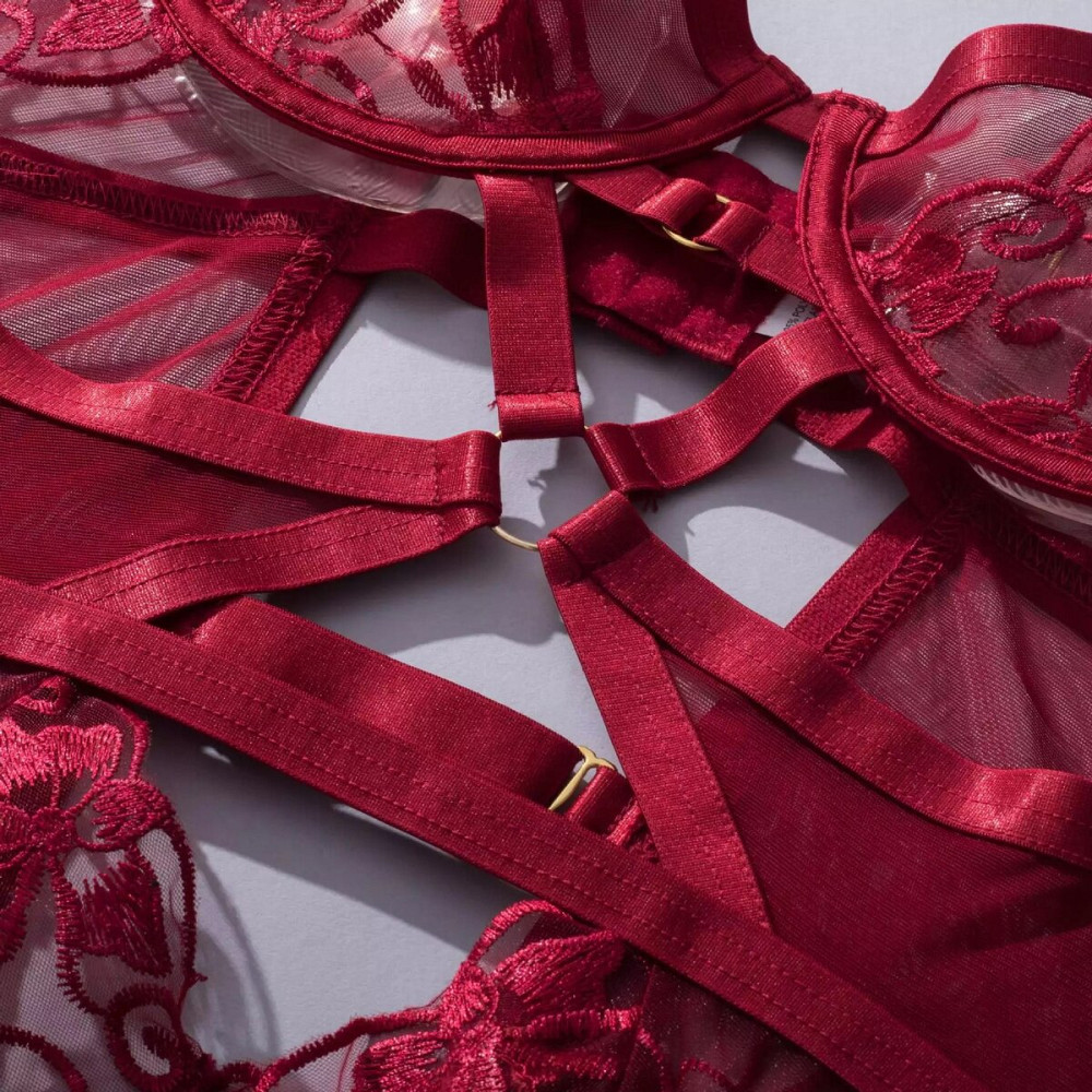 KAREN Kορμάκι με διαφάνειες με κεντητό φλοράλ, μπανέλα, σατέν λωρίδες σε σχήμα αστέρι στην κοιλιά με κρίκο