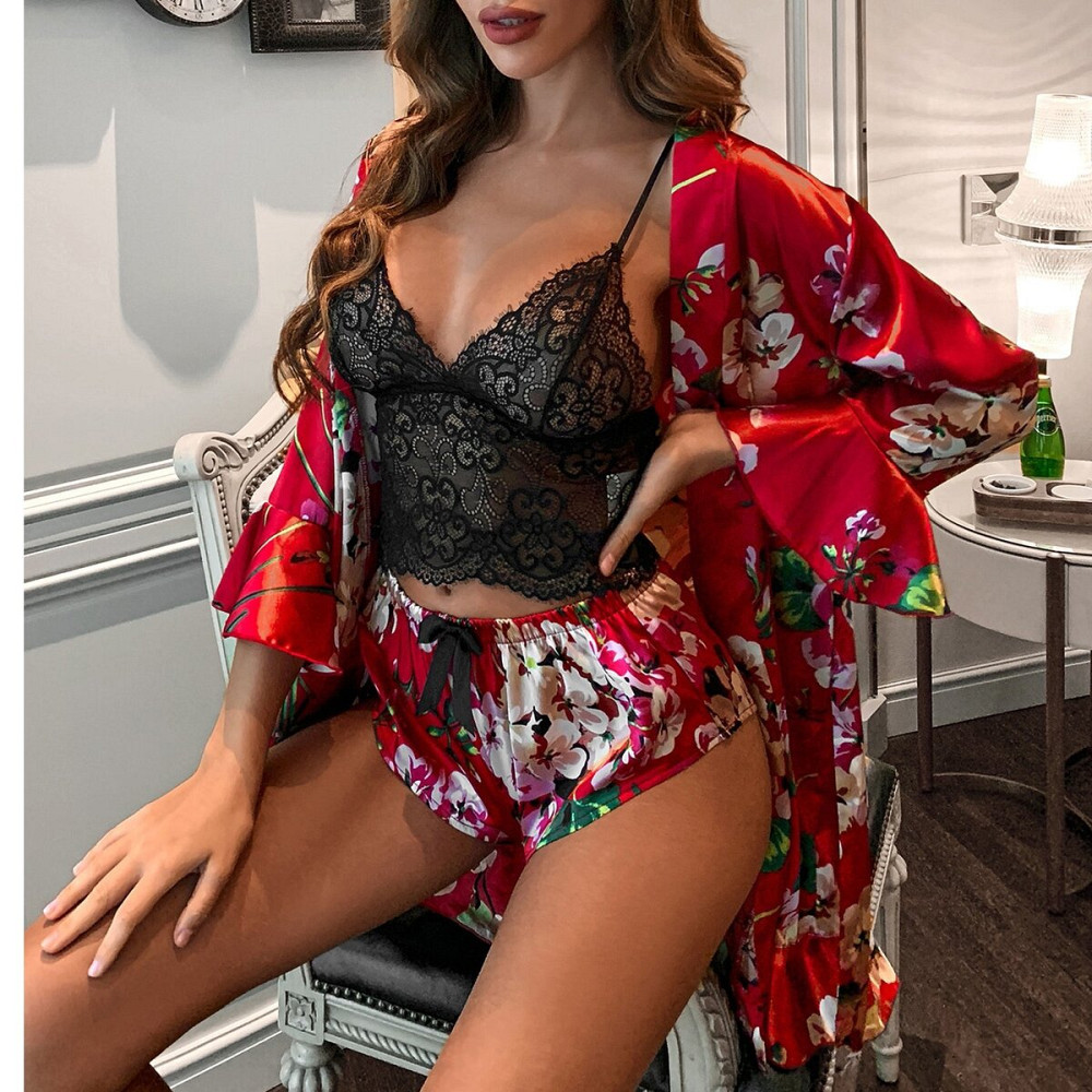 AMINA Babydoll σετ με σατέν υφής δαντελένιο διάφανο μπραλέτ με V ντεκολτέ, φλοραλ σορτσάκι & μακρυμάνικη ρόμπα με βολάν
