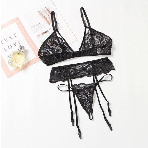 DONNATA Σετ Εσωρούχων με ζαρτιέρες και στρίνγκ απο μαλακή δαντέλα & straps