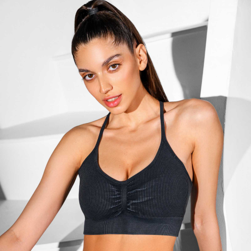 ELIZA Αθλητικό κοντομάνικο κροπ τοπ μπλουζάκι με καρδιά λαιμόκοψη, σούρες & λεπτή τιράντα