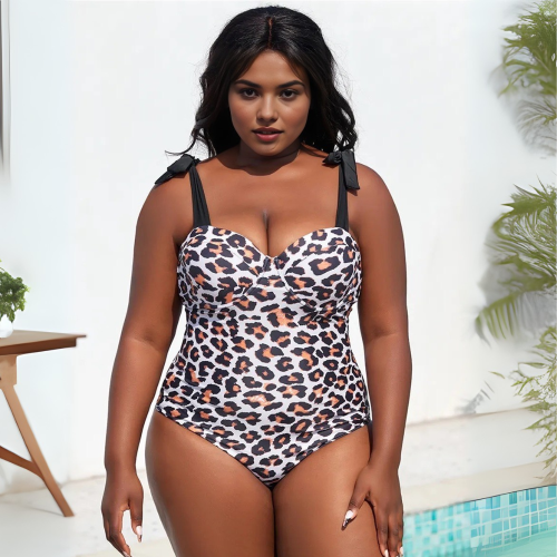 WILD CONFIDENCE Plus Size Ολόσωμο μαγιό με λεοπάρ σχέδιο και ρυθμιζόμενες τιράντες