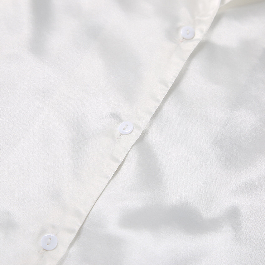 ROMINA Σατέν υφής σετ πιτζάμες με πουκαμίσα με δέσιμο στα μανίκια & παντελόνα με ανοίγματα στο πλάι