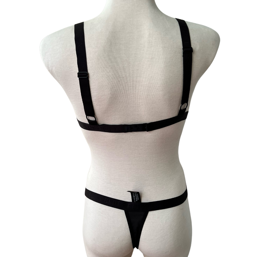 LAURITA Σετ εσωρούχων με τριγωνάκι με ξέφτια δαντέλας, παχιές τιράντες με μεταλλική λεπτομέρεια και στινγκ