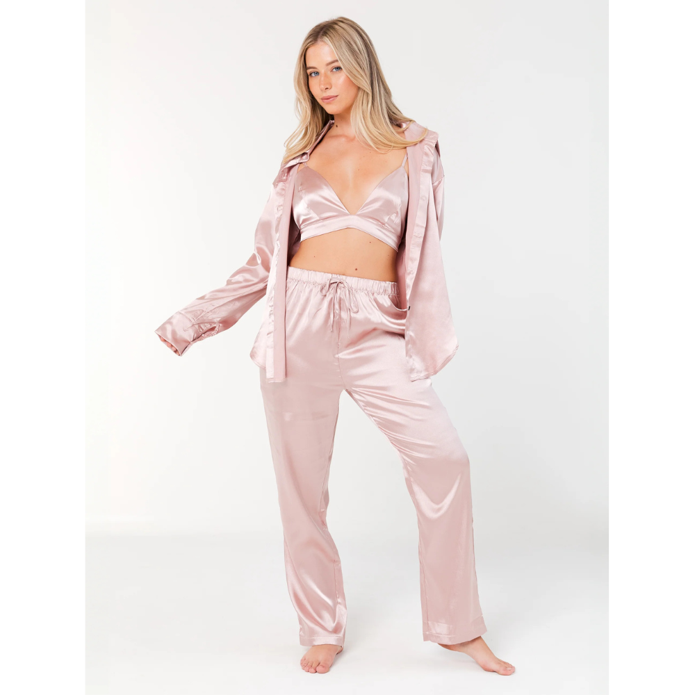 INDIE Σετ πιτζάμες 3 τμχ σατέν υφής με φαρδύ πουκάμισο, τριγωνάκι μπραλέτ & παντελόνα