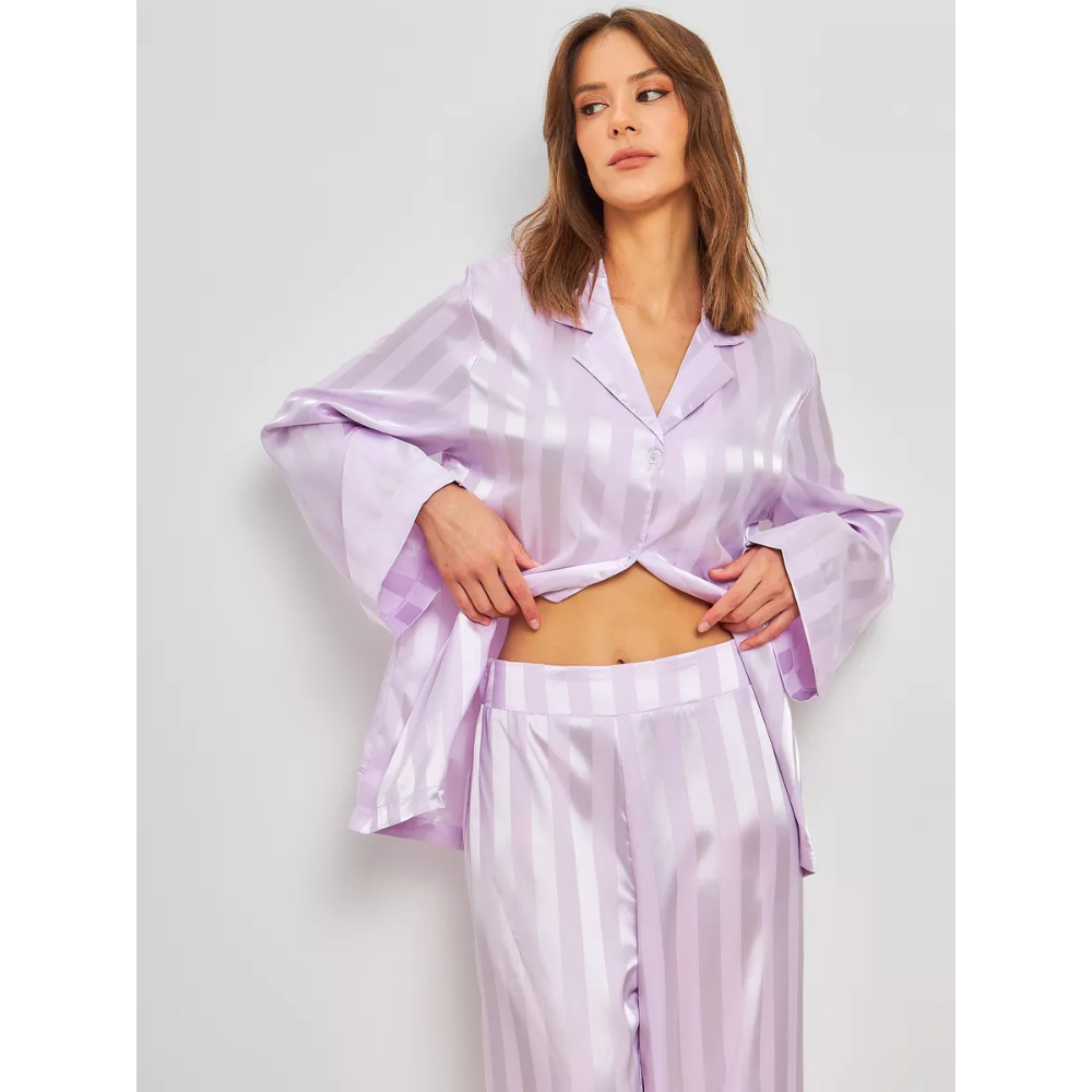 EMERY Σατέν υφής loungewear σετ με λιλά ριγέ σατενιζέ μοτίβο με oversized πουκαμίσα & παντελόνα