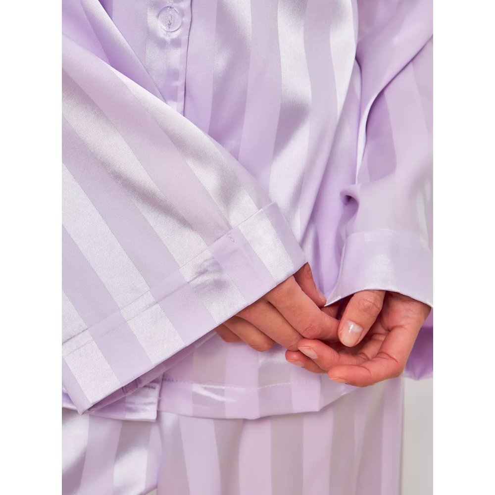 EMERY Σατέν υφής loungewear σετ με λιλά ριγέ σατενιζέ μοτίβο με oversized πουκαμίσα & παντελόνα