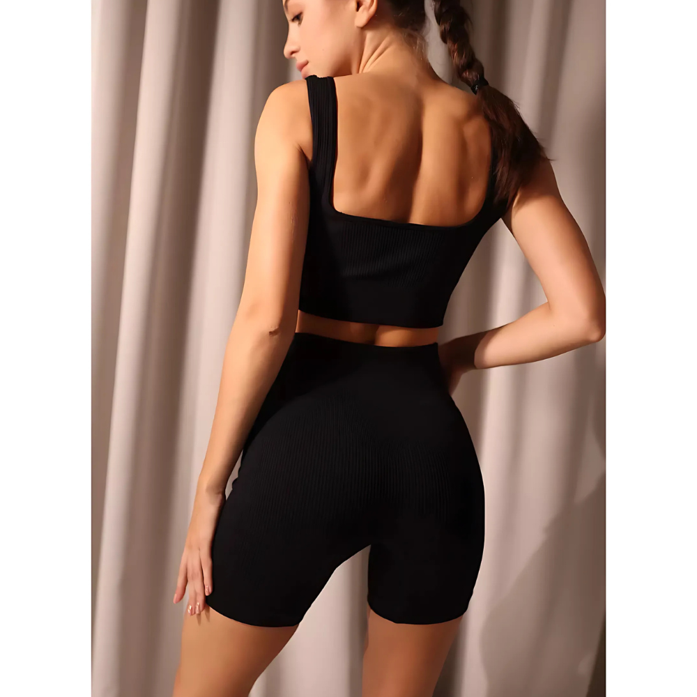ROZA Αθλητικό μπουστάκι κροπ τοπ με ανοιχτό λαιμό, πλέξη ριμπ και χοντρή τιράντα